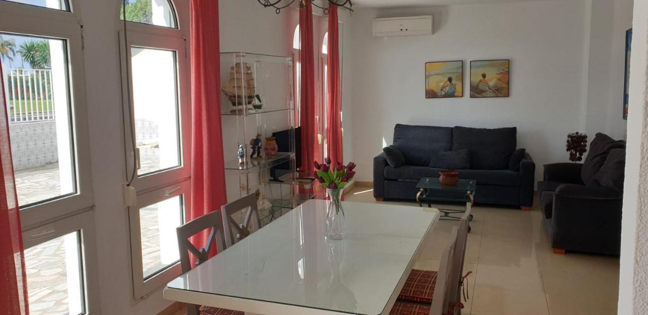 Casa 1ª Linea Paseo Maritimo Torre Del Mar Apartment Luaran gambar